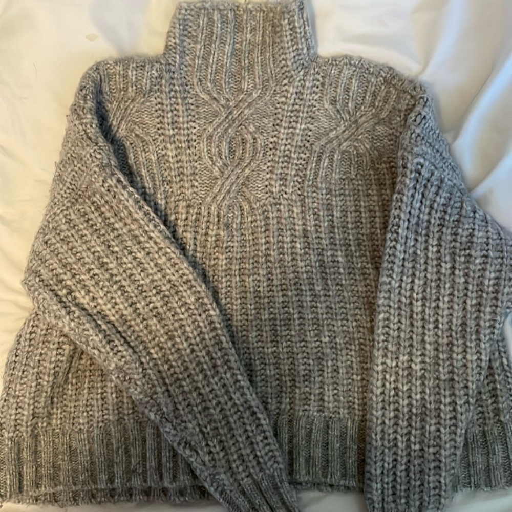 Aerie turtleneck sweater
